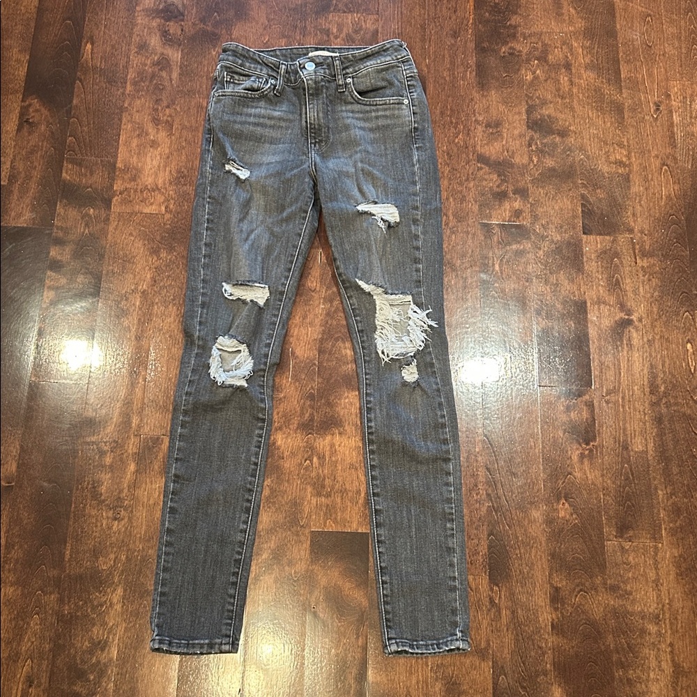 Levi’s 721 high rise skinny jeans